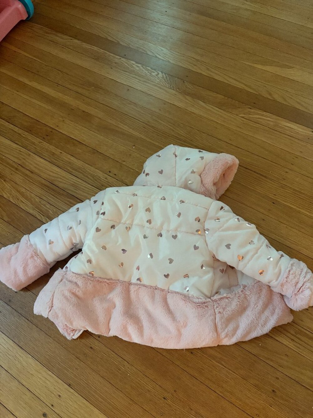 Betsy Johnson hooded puffer jacket 24m